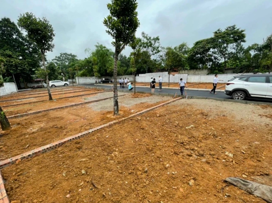 Chuyển nhượng nhà đất Chuyển nhượng nhà đất